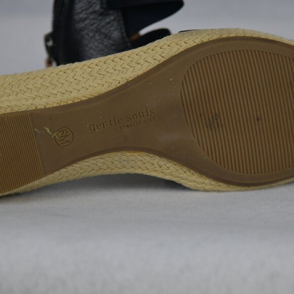 Gentle Souls by Kenneth Cole Noa Wedge Sandals Women's Size US 6M Black Leather - Picture 5 of 5